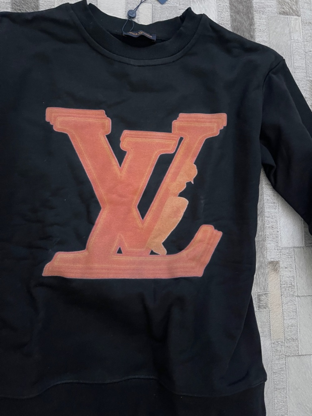 Louis Vuitton Black Crewneck with Rust LV Emblem - Picture 2 of 3